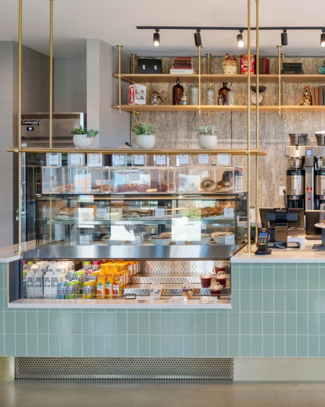 The Pathway Amenity Building—better known as Canteen—is a single-story gathering spot at the new 750,000 SF life sciences campus in Devens, MA.
 
Designed for connection and flexibility, Canteen transforms throughout the day: a café by morning, a taproom by night, and an all-day space for co-working, socializing and play. Thoughtfully designed to anchor the campus, it serves as a central gathering place that brings people together and strengthens the sense of place. A skylit atrium links interior and exterior spaces, while weekends welcome neighbors from nearby towns to gather and unwind.
 
More Canteen at link in bio.

📸 Anton Grassl