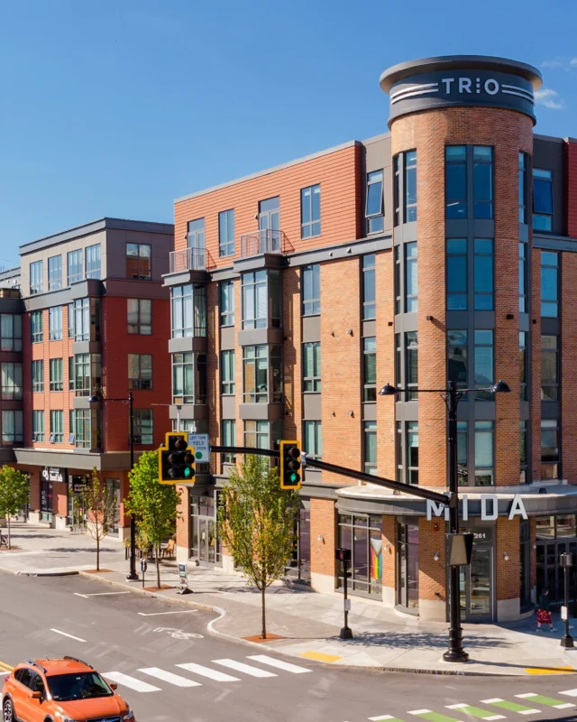 Prominently located at the Walnut Street intersection, Trio has reshaped Newtonville’s Washington Street corridor and reconnects this distinct neighborhood to the town’s larger retail district.
 
Inspired by the look of three buildings knitted together through 44,000 SF of ground floor retail, the exterior design creates the feeling of a unified community. Inside, the residential spaces have a sophisticated hospitality feel that combines traditional materials with contemporary patterns and applications.
 
Since it’s completion in 2020, Trio has bolstered the neighborhood’s public realm. By incorporating a welcoming public plaza, widened sidewalks, bike lanes and a refined intersection bridging back to the Village center, Trio has activated a vibrant new community within the Newtonville neighborhood.
 
Client Partner: Mark Development
📸: Anton Grassl